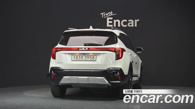 Kia Seltos из Кореи Encar