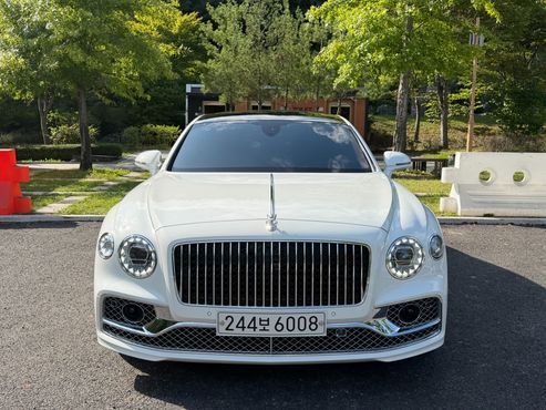 Bentley Flying Spur 4.0 Azure — пробег 36 800 км — фото 3 из 5