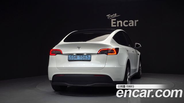 Tesla Model Y RWD — пробег 157 838 км — фото 4 из 5