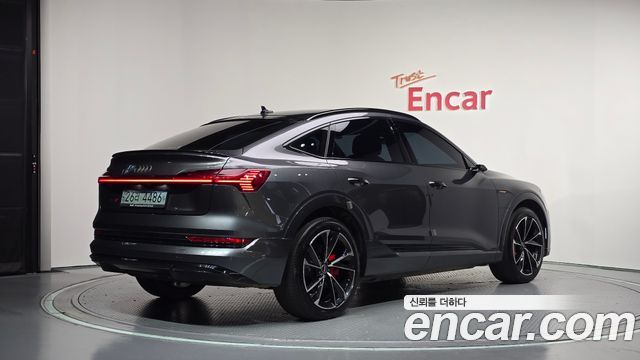 Audi e-tron из Кореи Encar