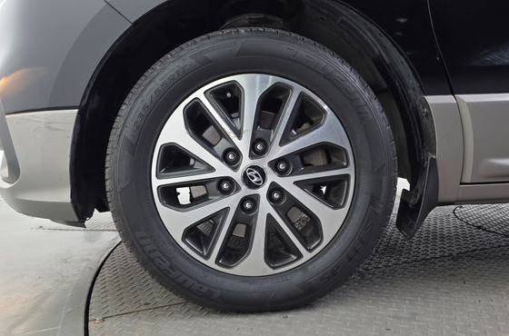 Hyundai Starex Urban 9-Seater Exclusive — пробег 136 251 км — фото 5 из 5
