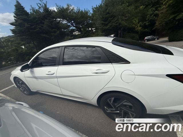 Hyundai AVANTE Inspiration — пробег 2 736 км — фото 4 из 5