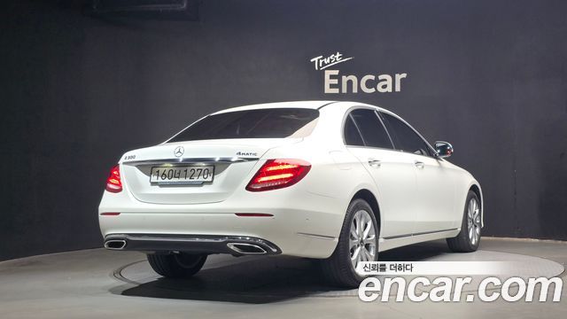 Mercedes-Benz E-Class из Кореи Encar