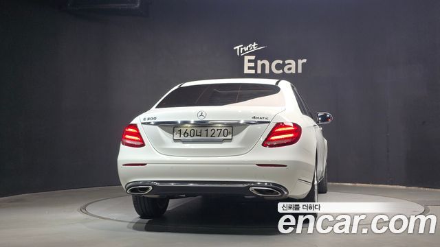 Mercedes-Benz E-Class из Кореи Encar