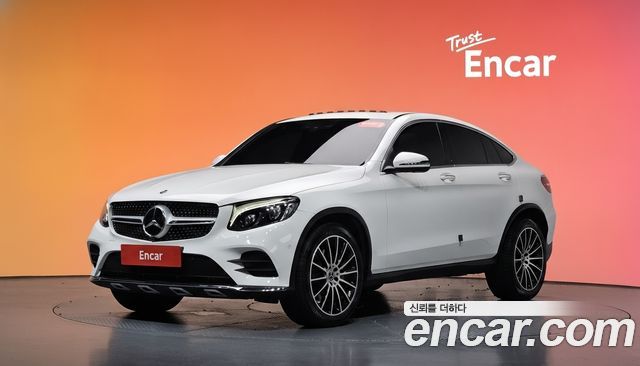 Mercedes-Benz GLC-Class GLC300 4MATIC AMG Line Coupe — пробег 68 710 км — фото 1 из 5