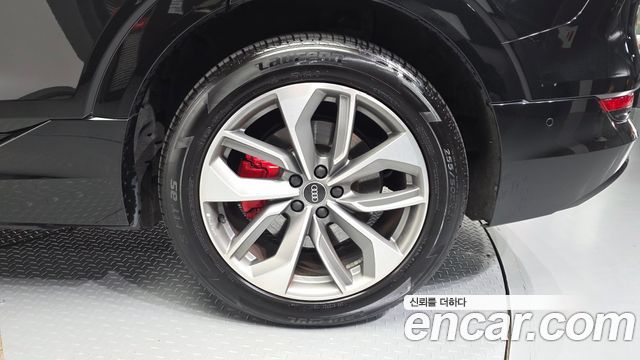 Audi e-tron из Кореи Encar