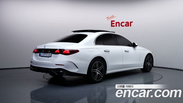 Mercedes-Benz E-Class E200 AMG Line — пробег 4 822 км — фото 2 из 5