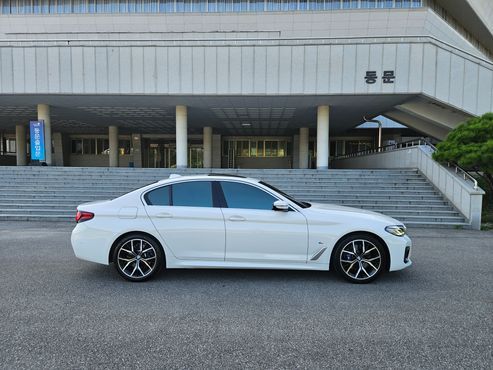 BMW 5-Series 530i xDrive M Sport Package — пробег 76 367 км — фото 5 из 5