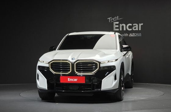 BMW XM 4.4 — пробег 2 836 км — фото 3 из 5