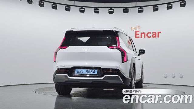 Kia EV9 из Кореи Encar