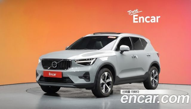 Volvo XC40 B4 Ultra Bright — пробег 7 086 км — фото 1 из 5