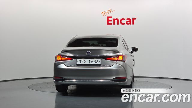 Lexus ES Luxury — пробег 113 159 км — фото 4 из 5