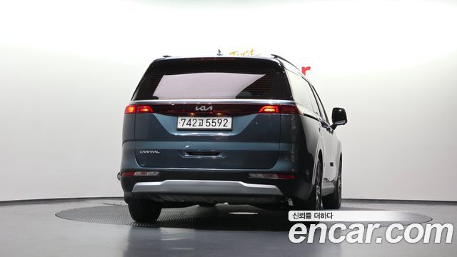 Kia Carnival Diesel 11-Seater Prestige — пробег 80 857 км — фото 4 из 5