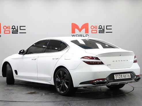 Genesis G70 Gasoline 2.0T 2WD — пробег 65 560 км — фото 4 из 5