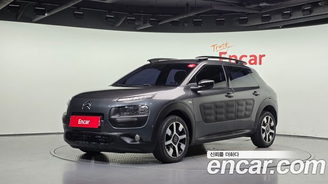 Citroen-DS C4 CACTUS 1.6 BlueHDi Shine — пробег 90 967 км — фото 1 из 5