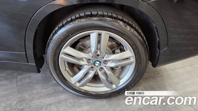 BMW X1 xDrive 20i M Sport — пробег 12 954 км — фото 5 из 5