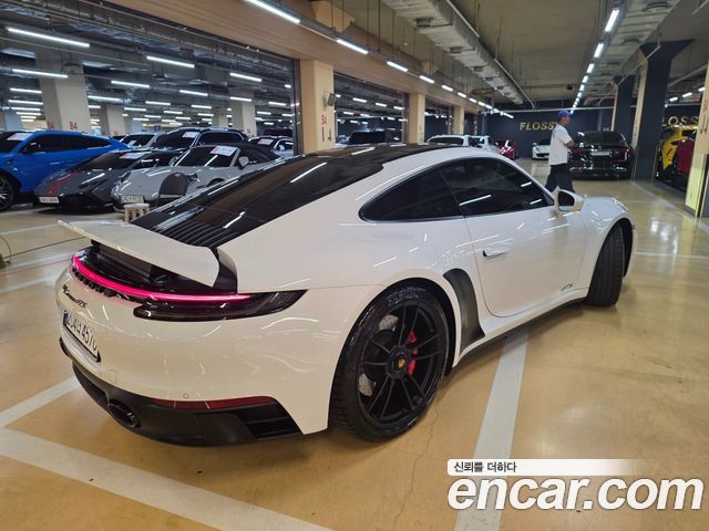 Porsche 911 Carrera GTS — пробег 20 593 км — фото 2 из 5