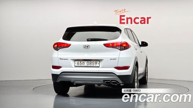 Hyundai Tucson Diesel 2.0 2WD Style Special — пробег 122 261 км — фото 4 из 5