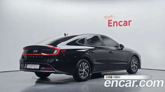 Hyundai Sonata Premium — пробег 136 464 км — фото 2 из 5