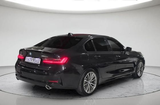 BMW 3-Series 320e Luxury — пробег 45 594 км — фото 2 из 5