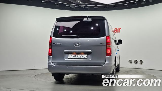 Hyundai Starex 12-Seater Wagon CVX Premium — пробег 139 494 км — фото 4 из 5