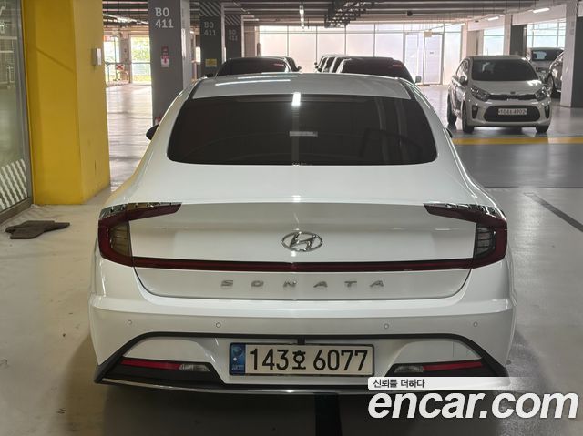 Hyundai Sonata 2.0 LPG(rental car) Style — пробег 95 629 км — фото 4 из 5