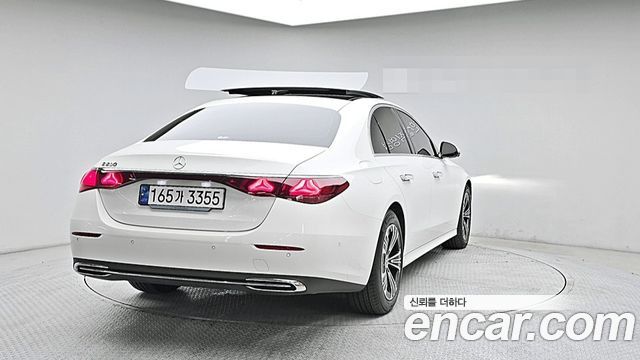 Mercedes-Benz E-Class E200 Avantgarde — пробег 16 750 км — фото 2 из 5