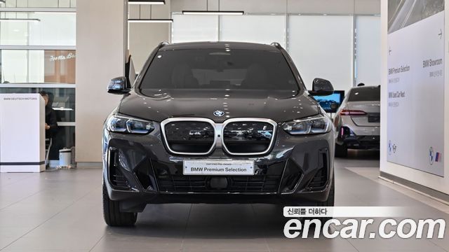 BMW iX3 M Sports — пробег 11 785 км — фото 2 из 5