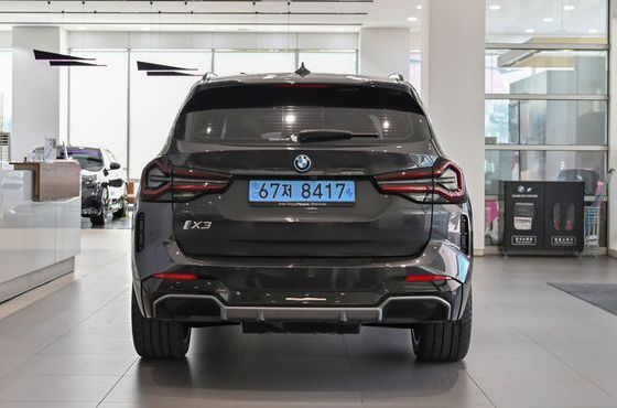 BMW iX3 M Sports — пробег 11 785 км — фото 3 из 5