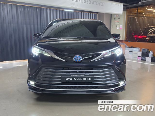 Toyota Sienna 2.5 Hybrid AWD — пробег 8 846 км — фото 3 из 5