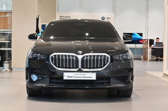 BMW 5-Series 530i xDrive — пробег 25 552 км — фото 3 из 5