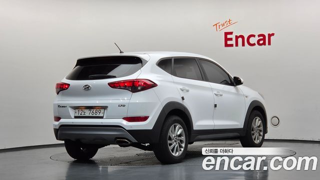 Hyundai Tucson Diesel 1.7 2WD Style — пробег 199 801 км — фото 2 из 5