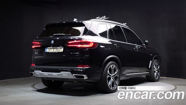 BMW X5 xDrive 45e xLine — пробег 124 587 км — фото 2 из 5