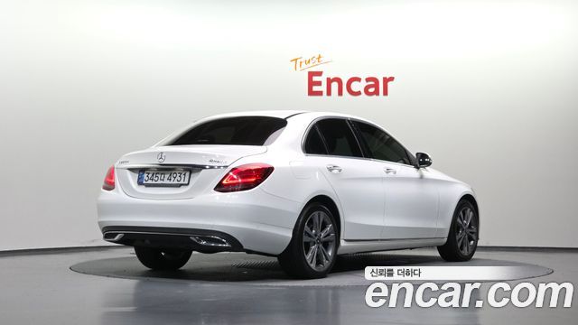 Mercedes-Benz C-Class из Кореи Encar