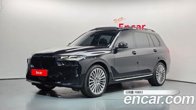 BMW X7 xDrive 40i Design Pure Excellence 7-Seater — пробег 53 391 км — фото 1 из 5