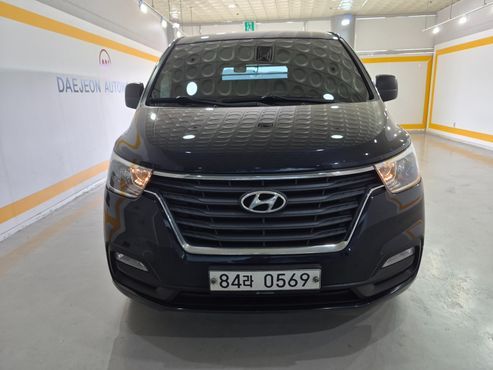 Hyundai Starex Van 3-Seater Smart — пробег 207 168 км — фото 1 из 5