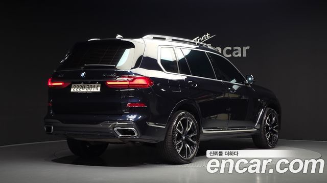 BMW X7 xDrive 40d M Sport 6STR — пробег 99 083 км — фото 2 из 5