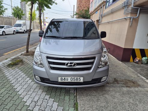Hyundai Starex 5-Seater VAN Smart — пробег 112 708 км — фото 1 из 5