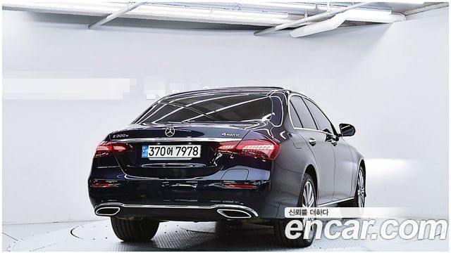 Mercedes-Benz E-Class E300e 4MATIC Exclusive — пробег 57 037 км — фото 3 из 5