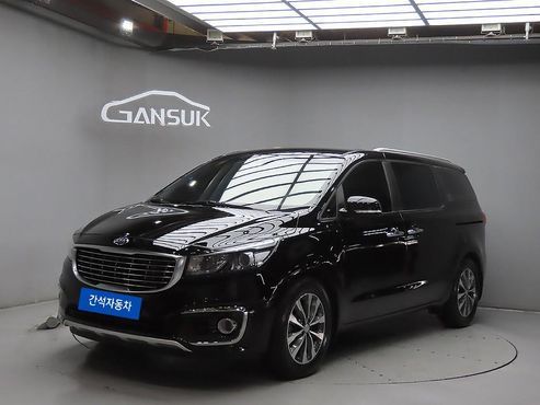 Kia Carnival 9-seater Luxury — пробег 119 166 км — фото 1 из 5