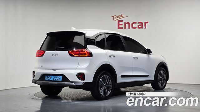 Kia Niro Earth — пробег 69 193 км — фото 2 из 5