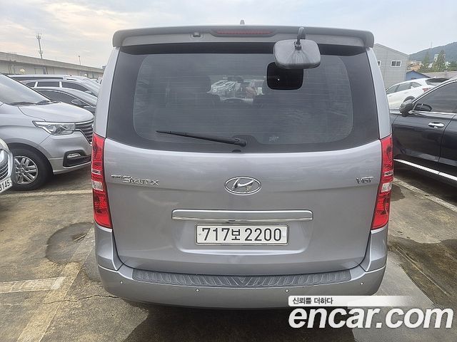 Hyundai Starex 12-Seater Wagon Modern — пробег 202 559 км — фото 4 из 5