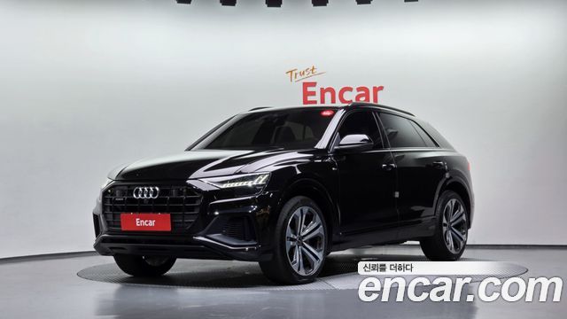 Audi Q8 55 TFSI Quattro Premium — пробег 73 346 км — фото 1 из 5