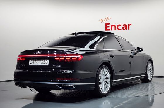 Audi A8 55 TFSI Quattro LWB — пробег 94 718 км — фото 2 из 5