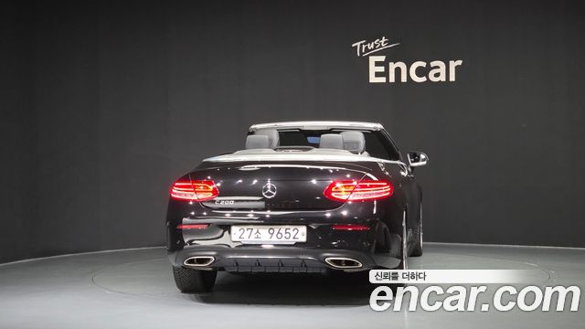 Mercedes-Benz C-Class из Кореи Encar