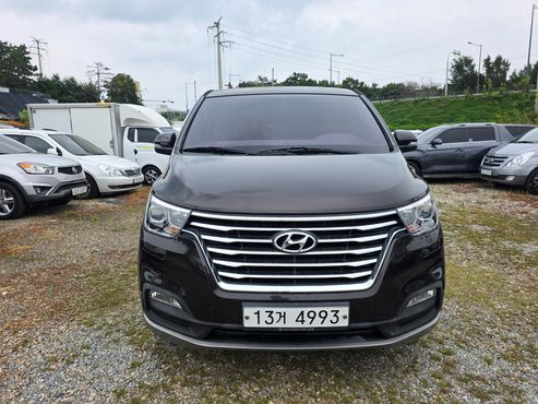 Hyundai Starex Urban 9-Seater Exclusive — пробег 164 880 км — фото 3 из 5