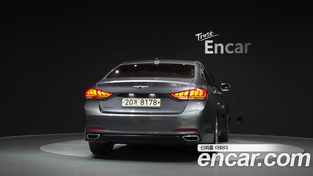 Hyundai Genesis из Кореи Encar