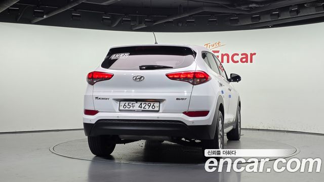 Hyundai Tucson Diesel 1.7 2WD Style — пробег 172 722 км — фото 4 из 5