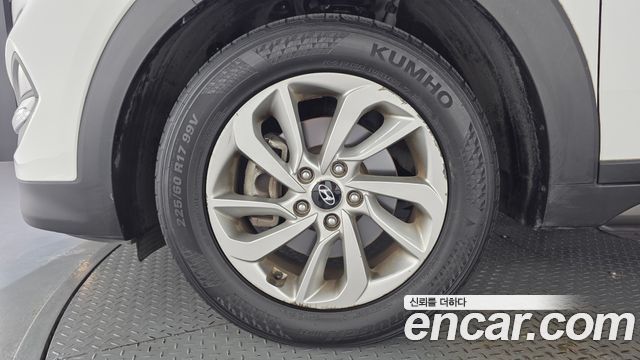 Hyundai Tucson Diesel 1.7 2WD Style — пробег 172 722 км — фото 5 из 5