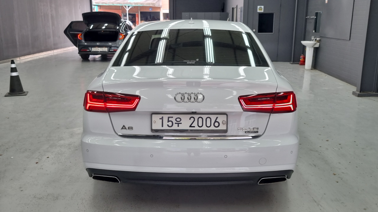 Audi A6 50 TDI Quattro Premium Tech & Design C7 — пробег 109 000 км — фото 4 из 5